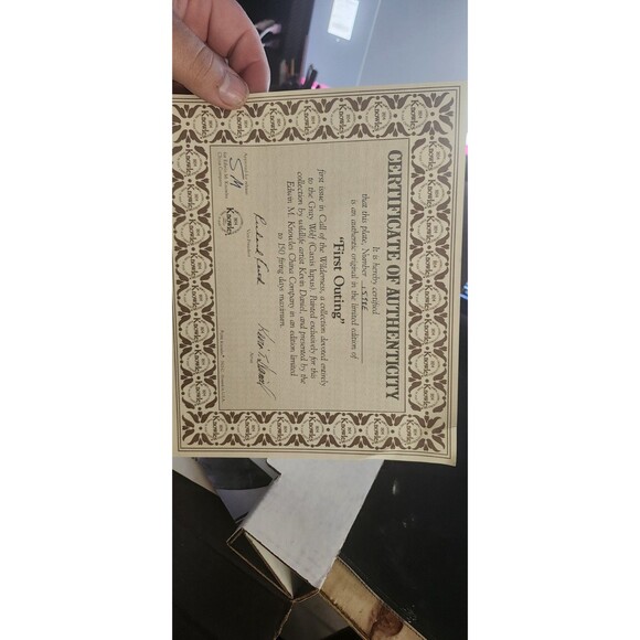 First Outing by Kevin Daniel Wolf Plate – Knowles 1984 Call of the Wilderness - Picture 3 of 6